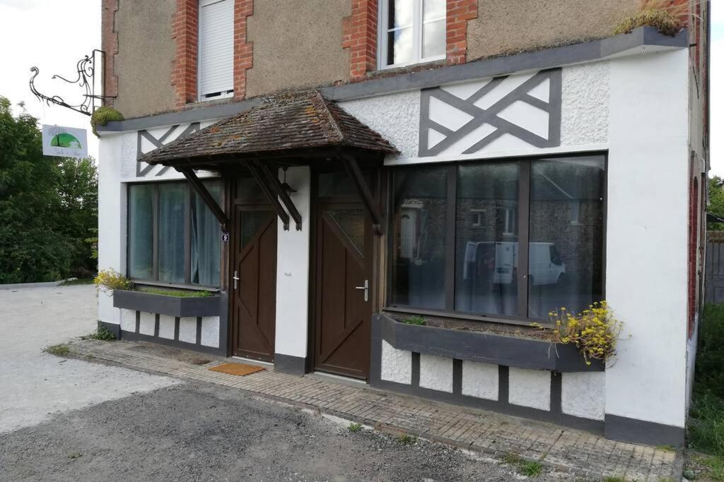 La Maison Reseau Cycle Et Gites Clecy Exterior photo